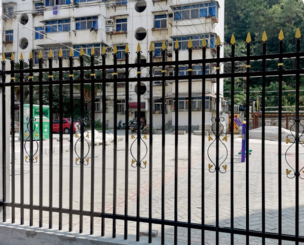 十堰鐵藝護(hù)欄的維護(hù)常識(shí)是什么？