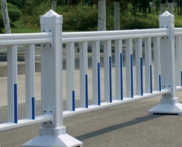 十堰護(hù)欄有哪些種類？